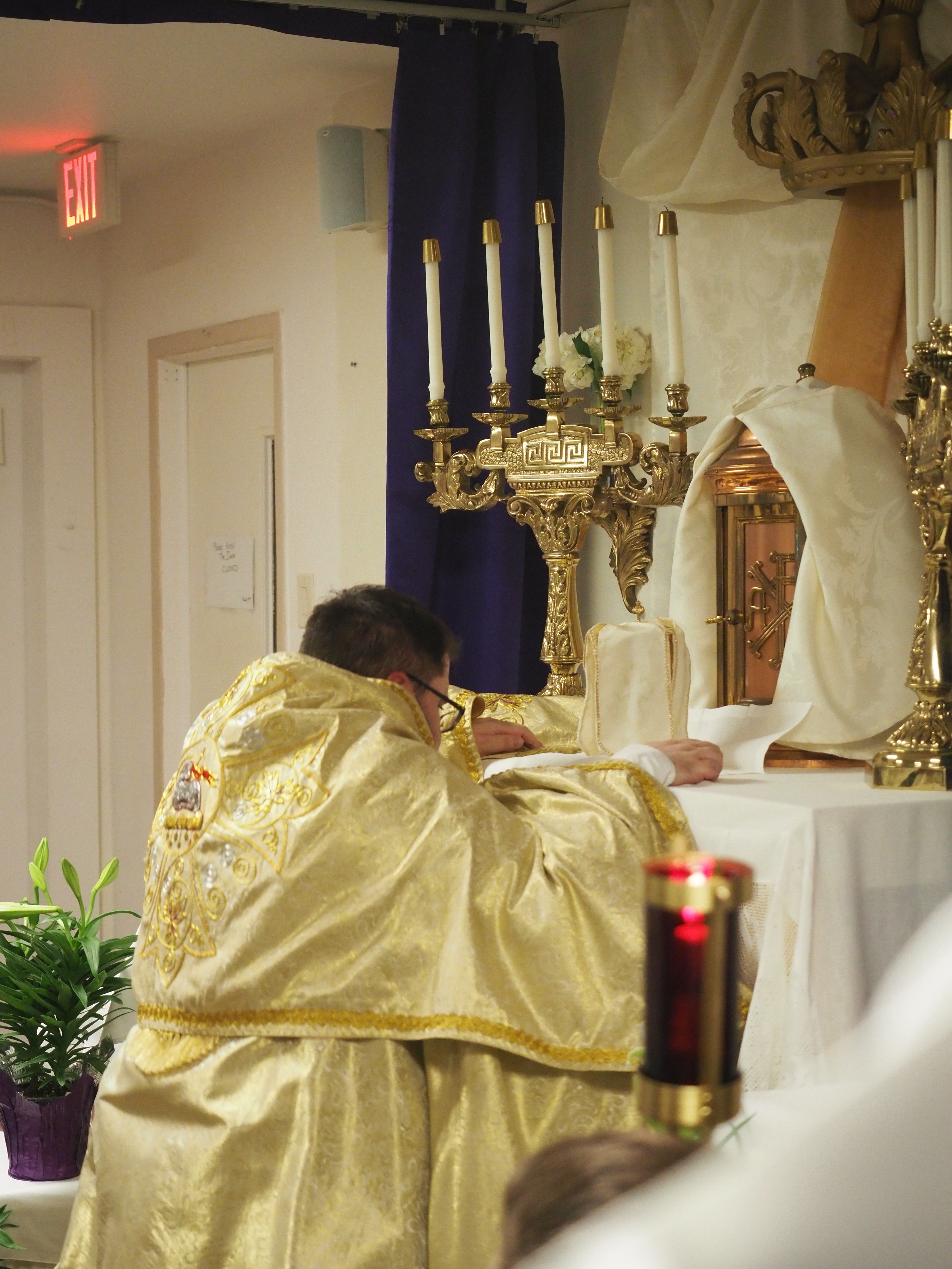 Holy or Maundy Thursday 18
