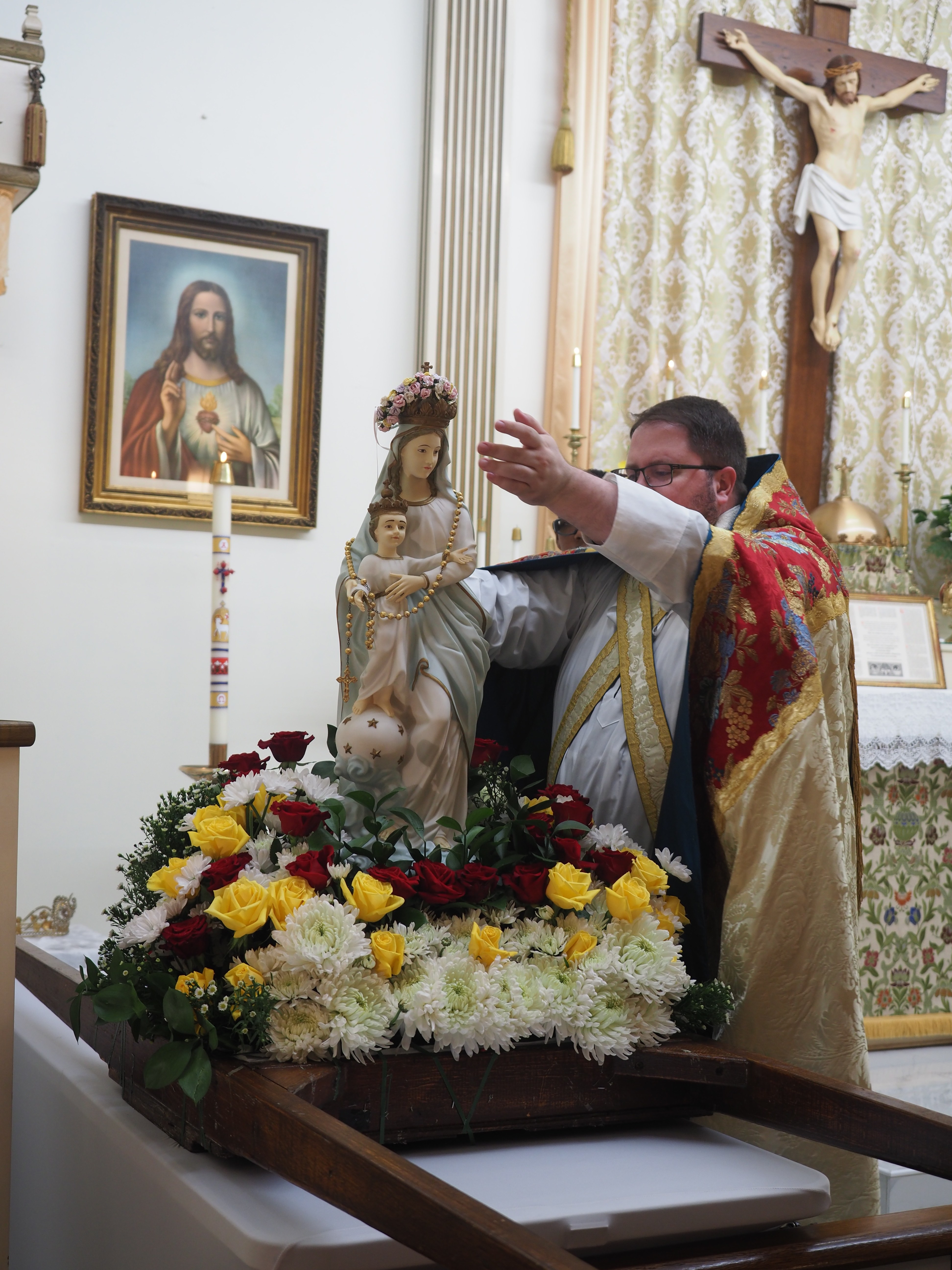 May Crowning an Procession 8