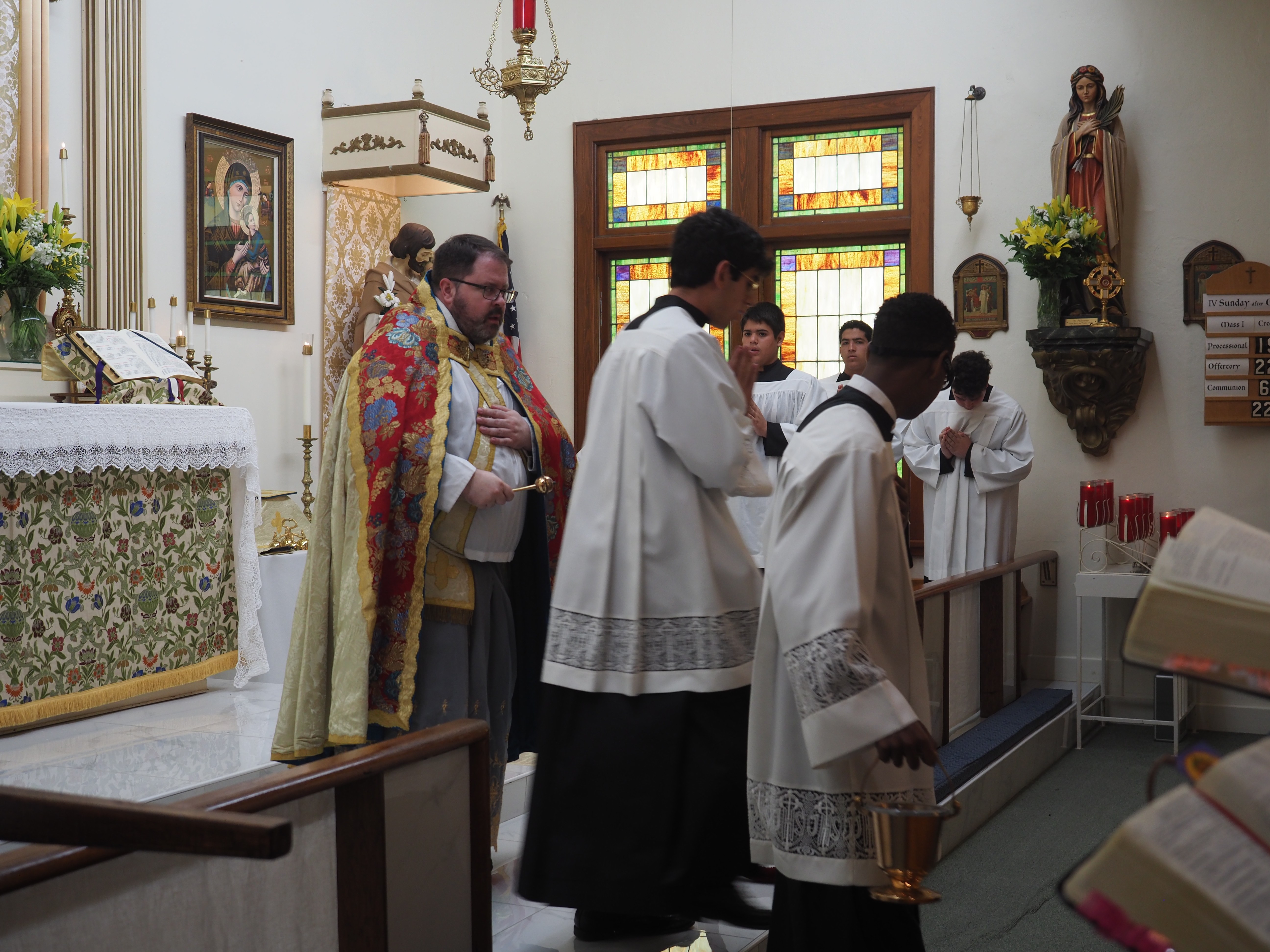 May Crowning an Procession 12