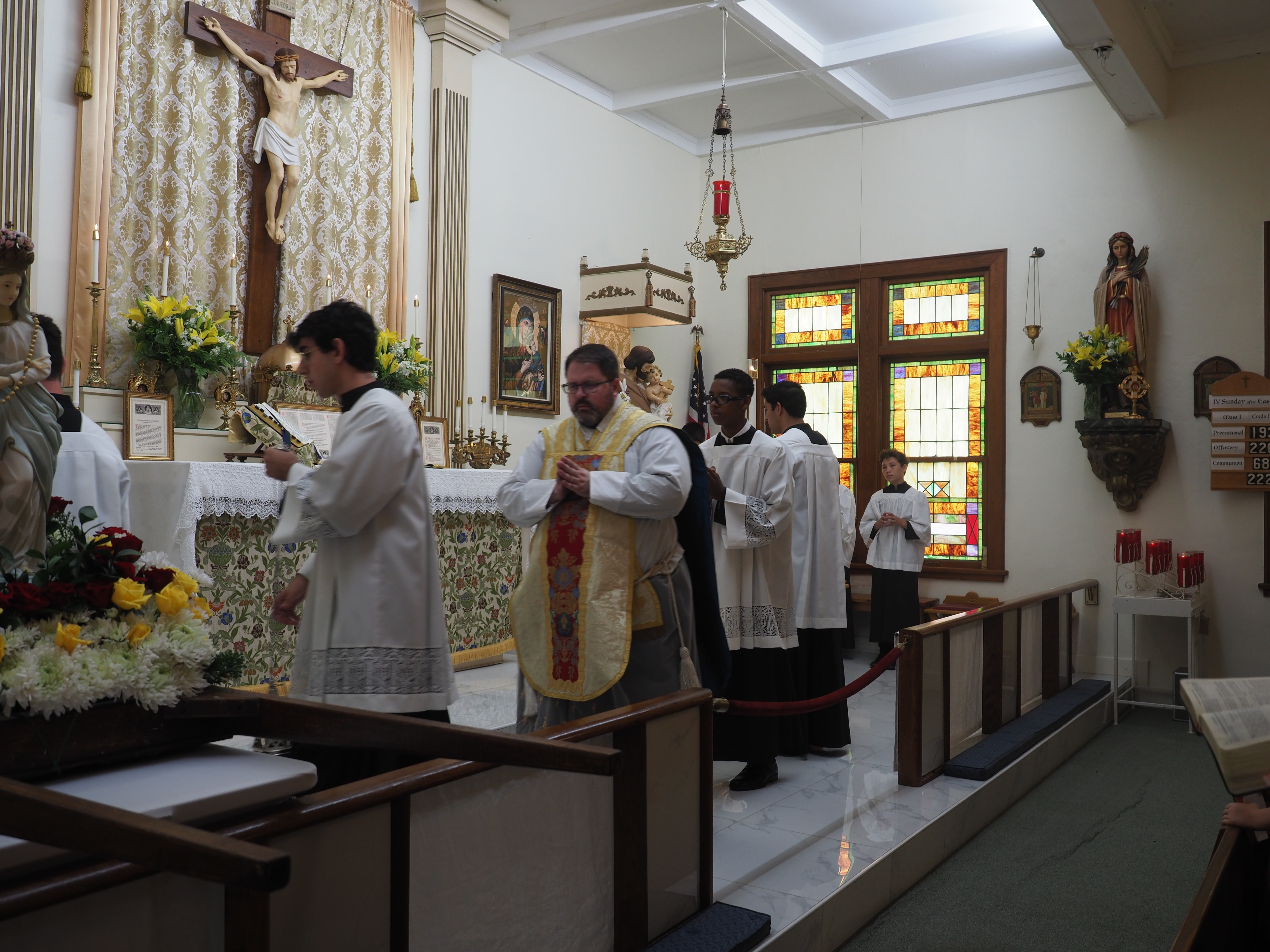 May Crowning an Procession 20