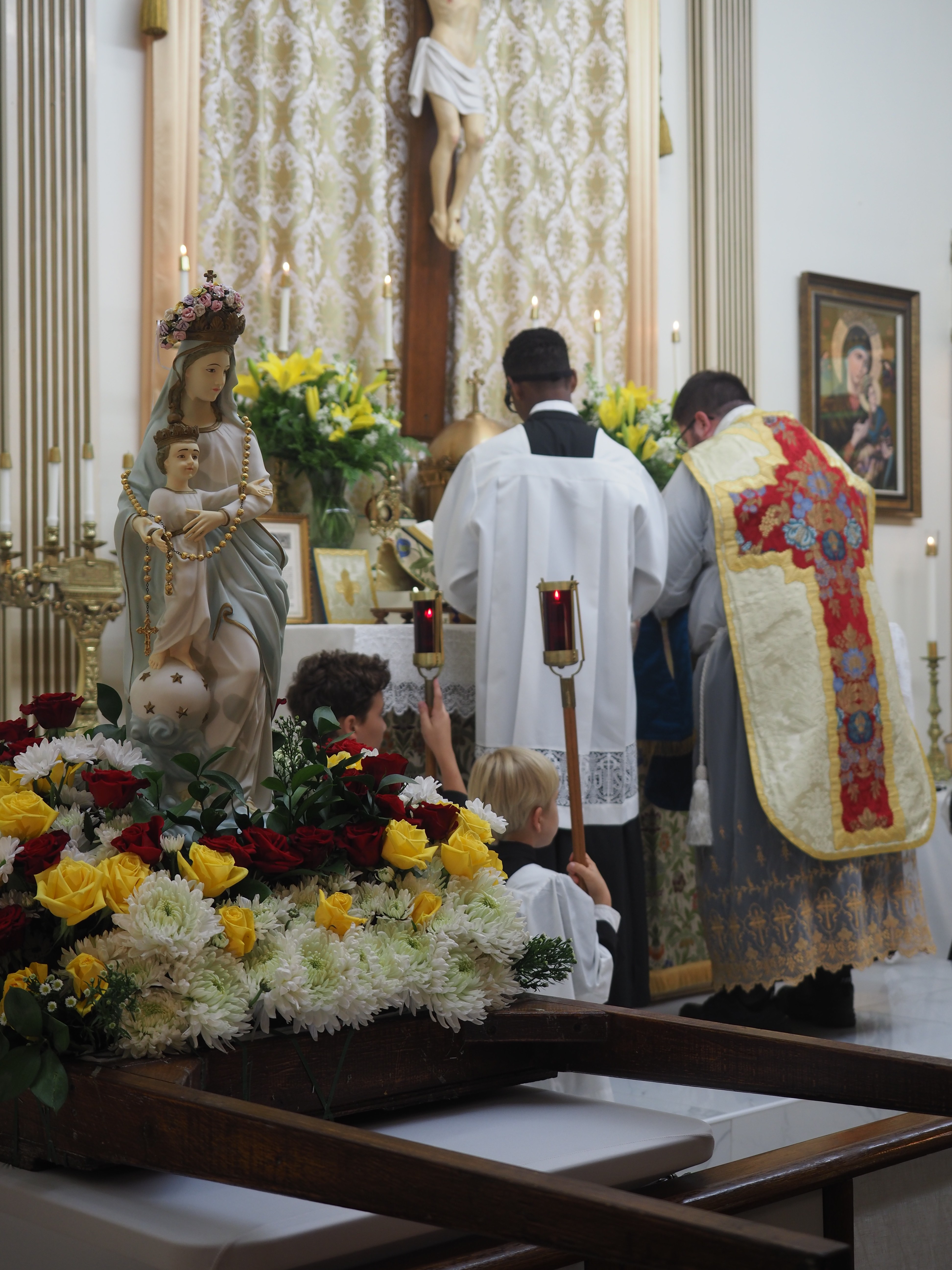 May Crowning an Procession 25