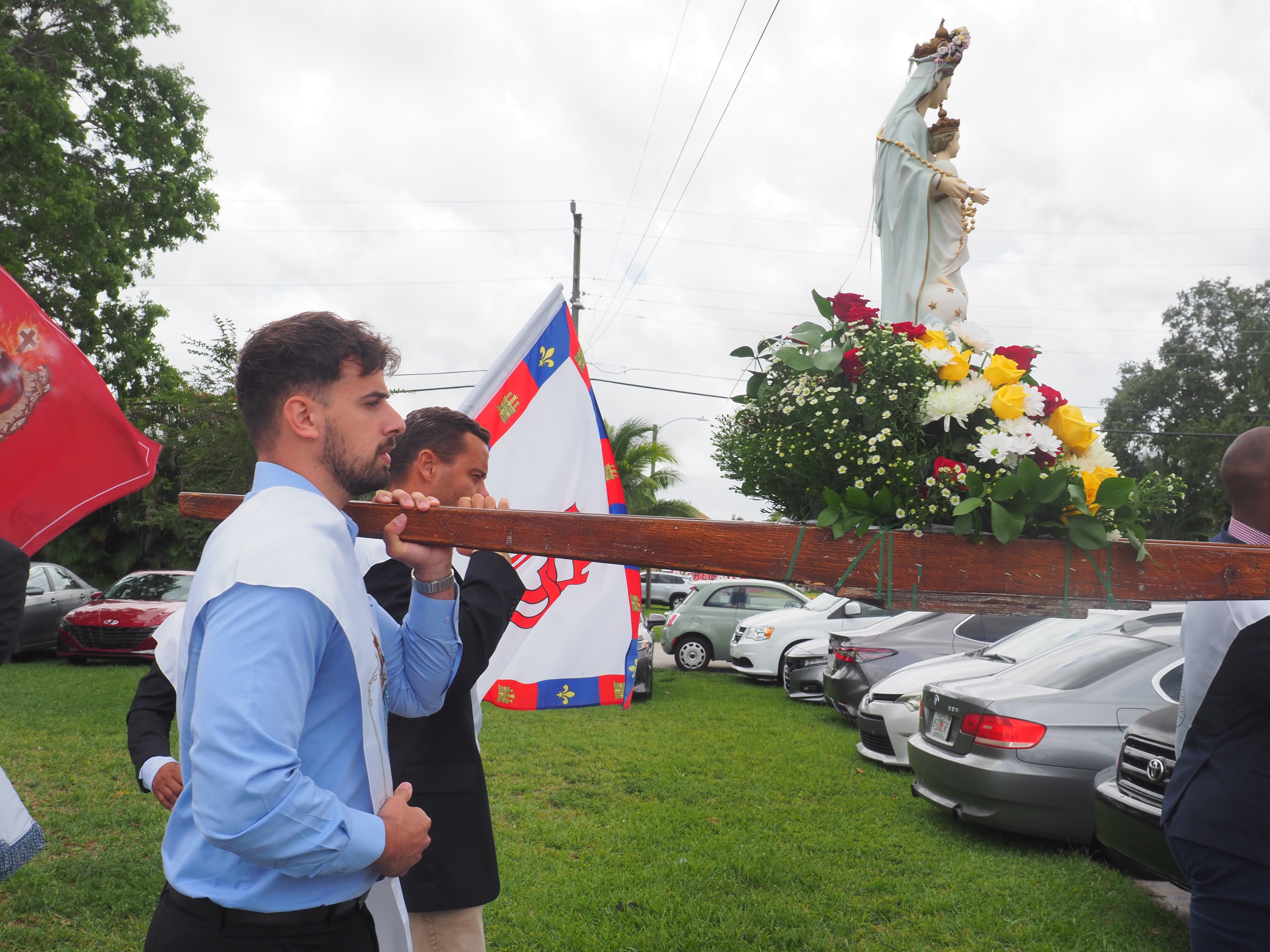 May Crowning an Procession 46
