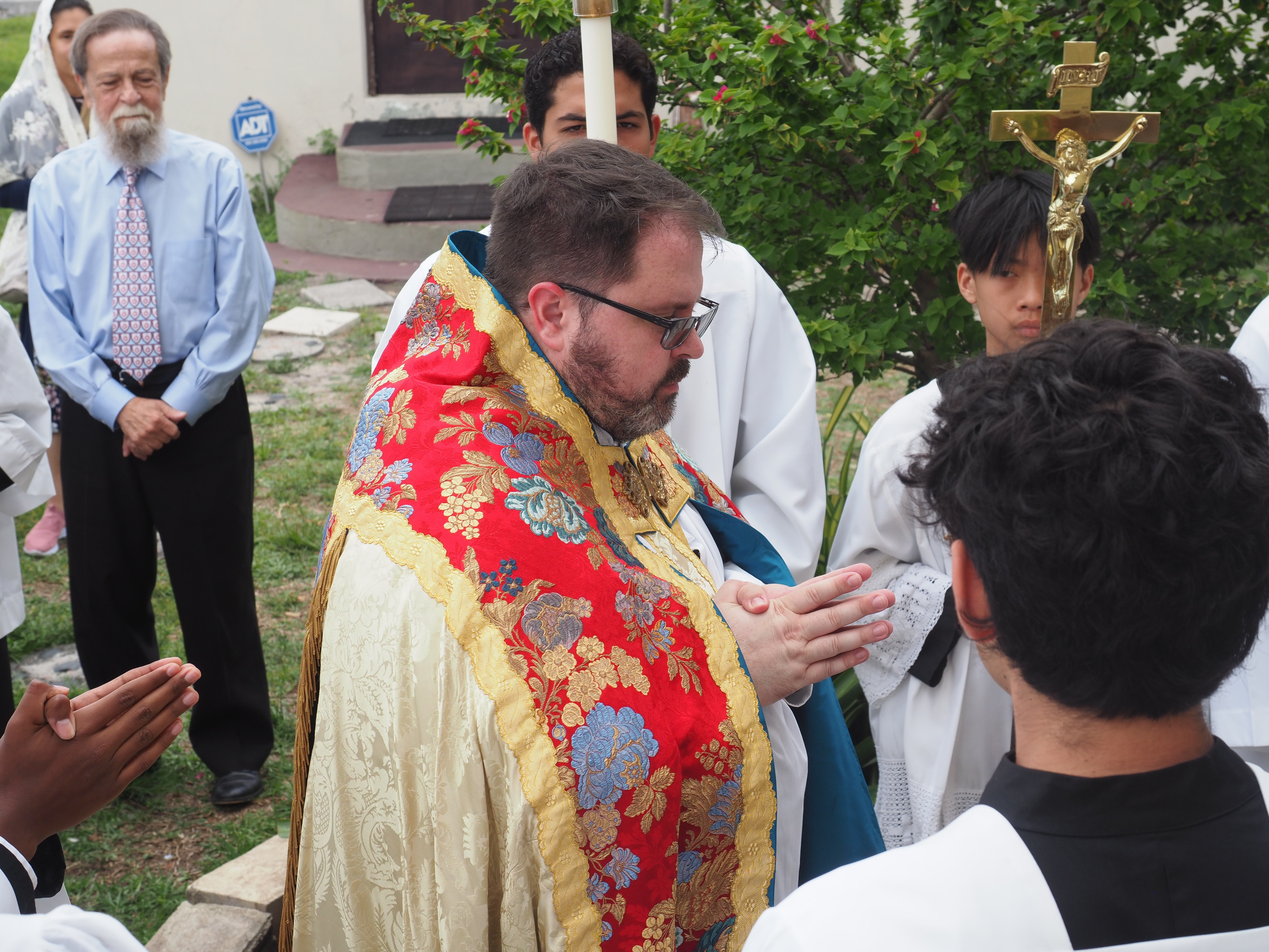May Crowning an Procession 126
