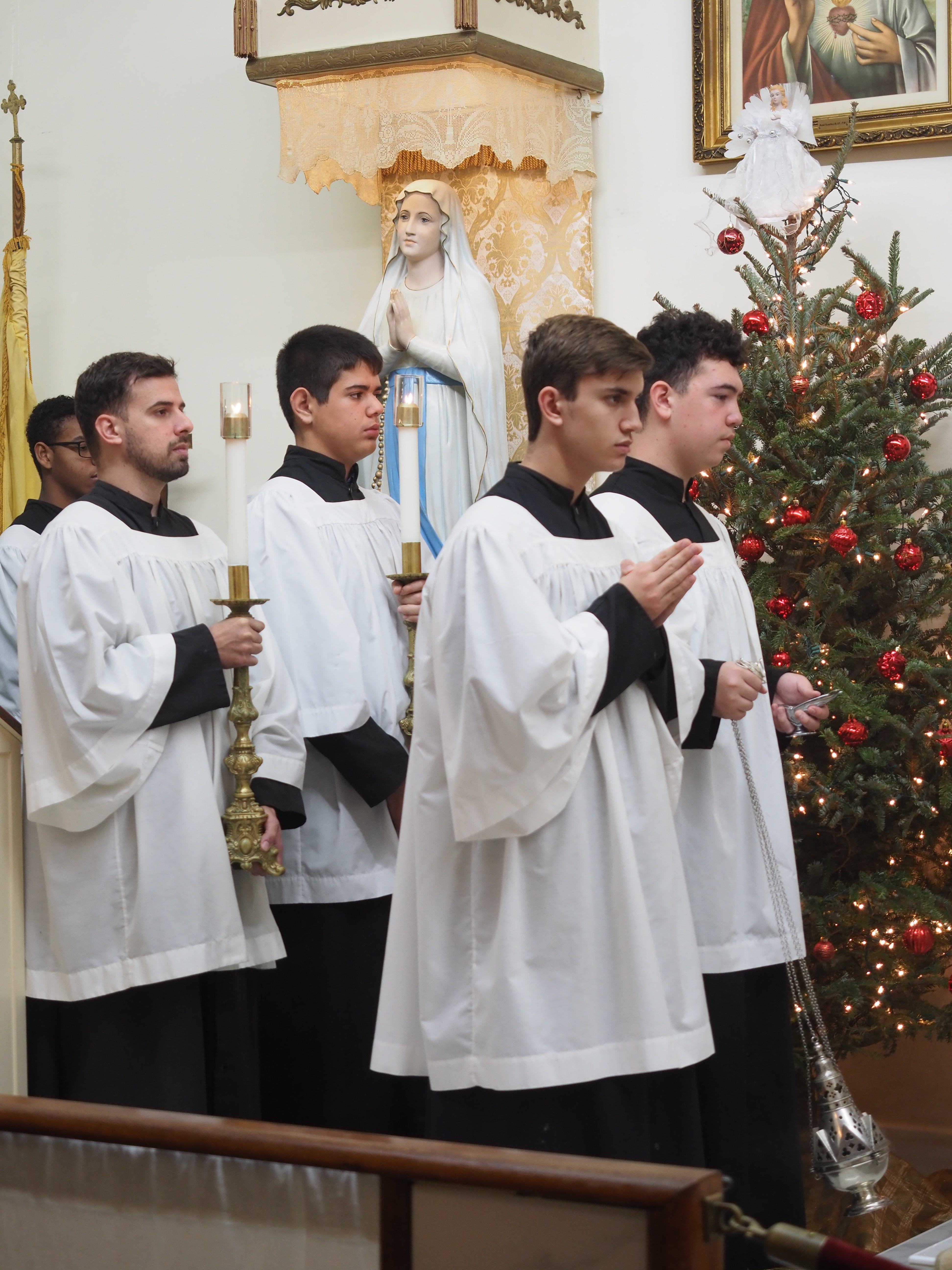 Feast of The Holy Family and Induction to Holy Name Society 2