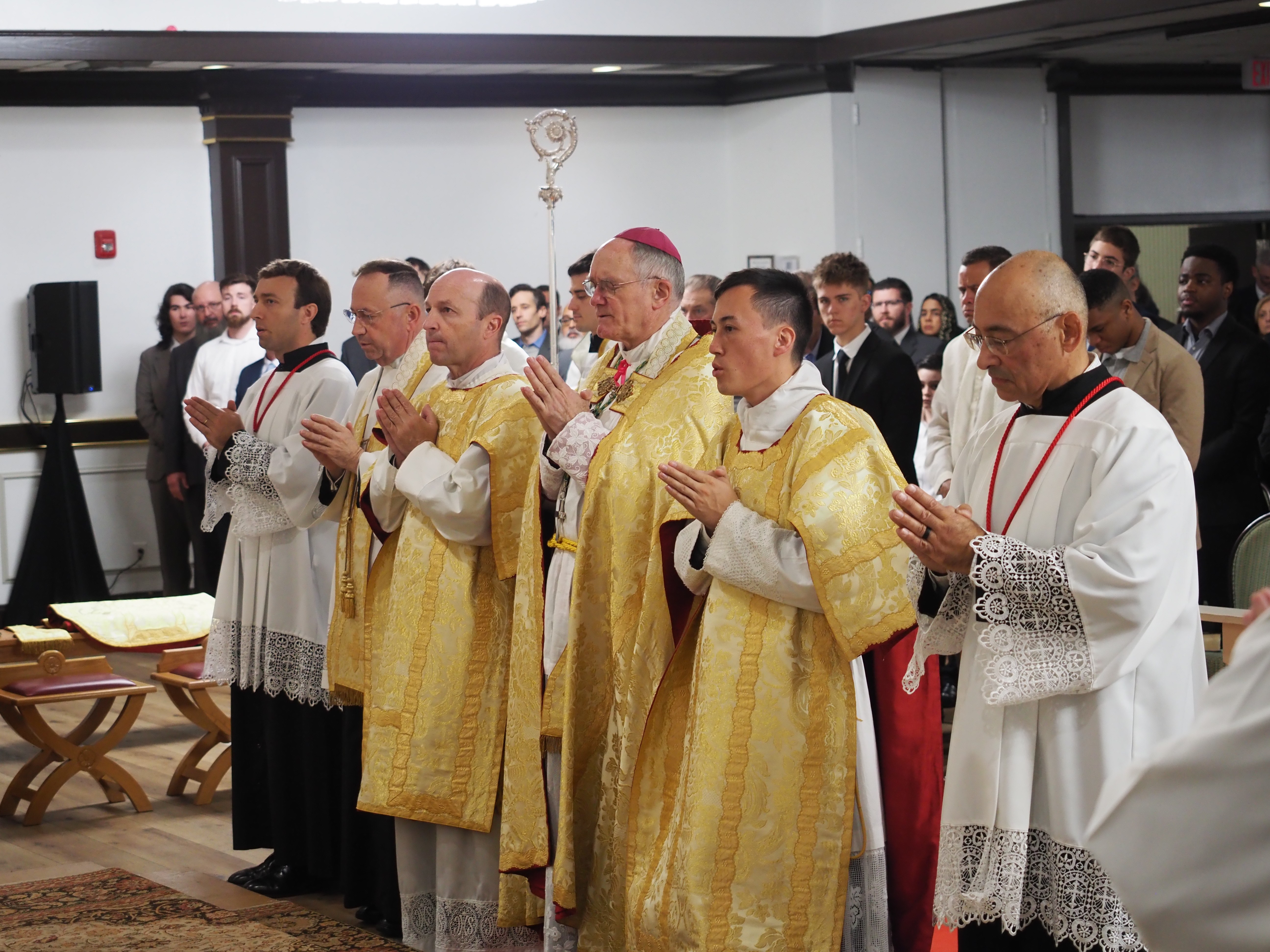 Confirmations and Solemn Pontifical Mass in the Traditional Latin Rite 1