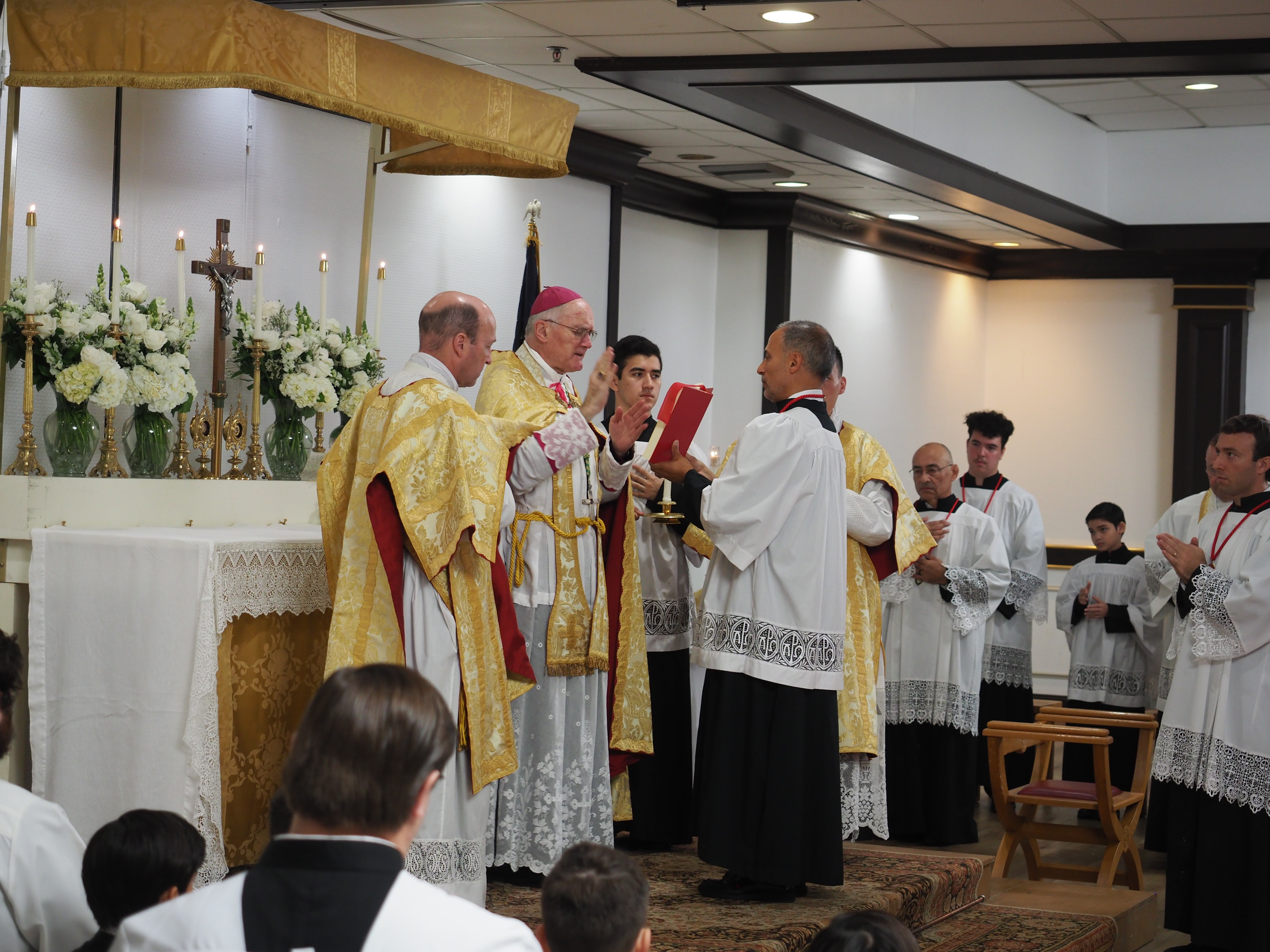 Confirmations and Solemn Pontifical Mass in the Traditional Latin Rite 97