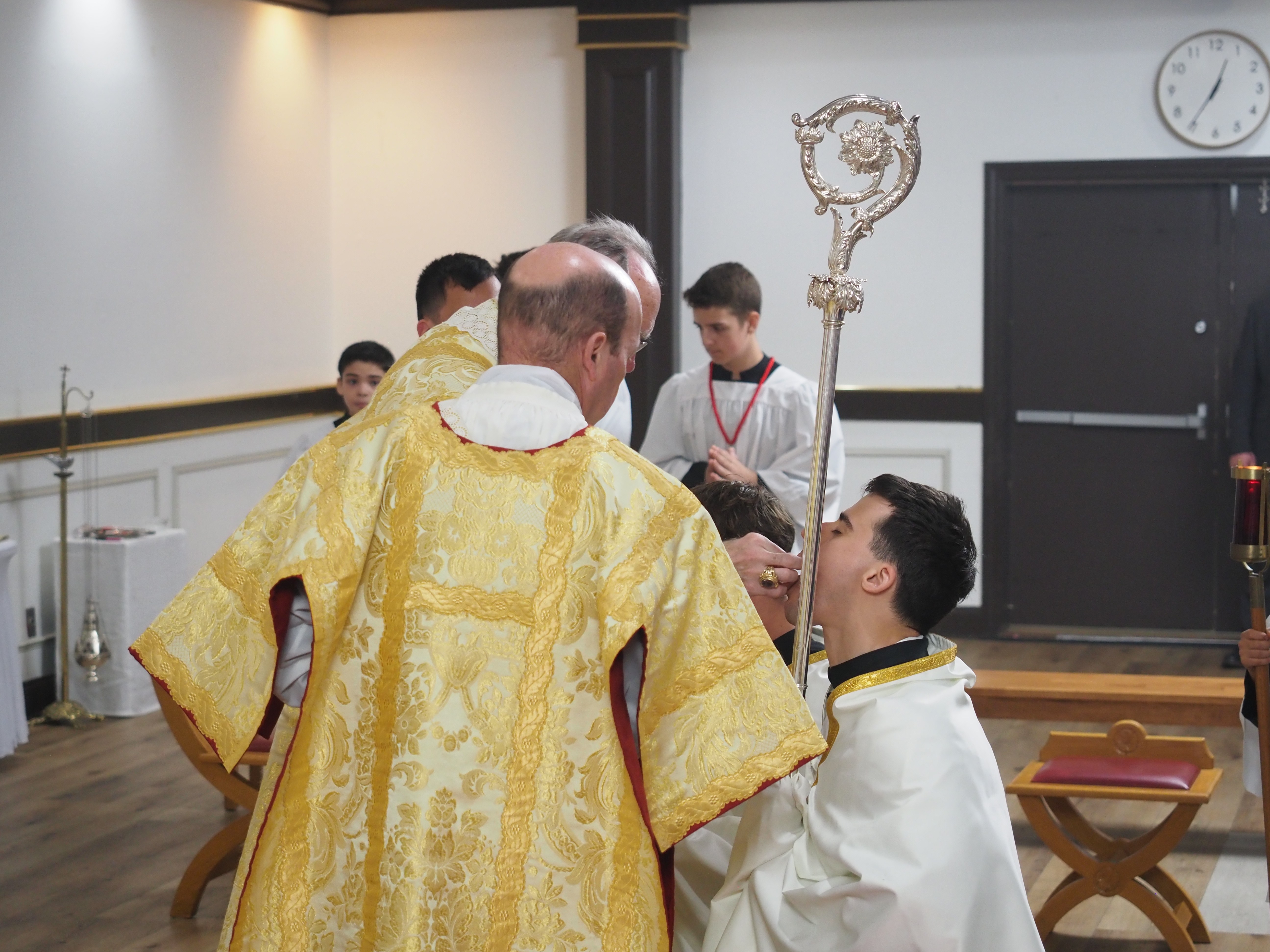 Confirmations and Solemn Pontifical Mass in the Traditional Latin Rite 124
