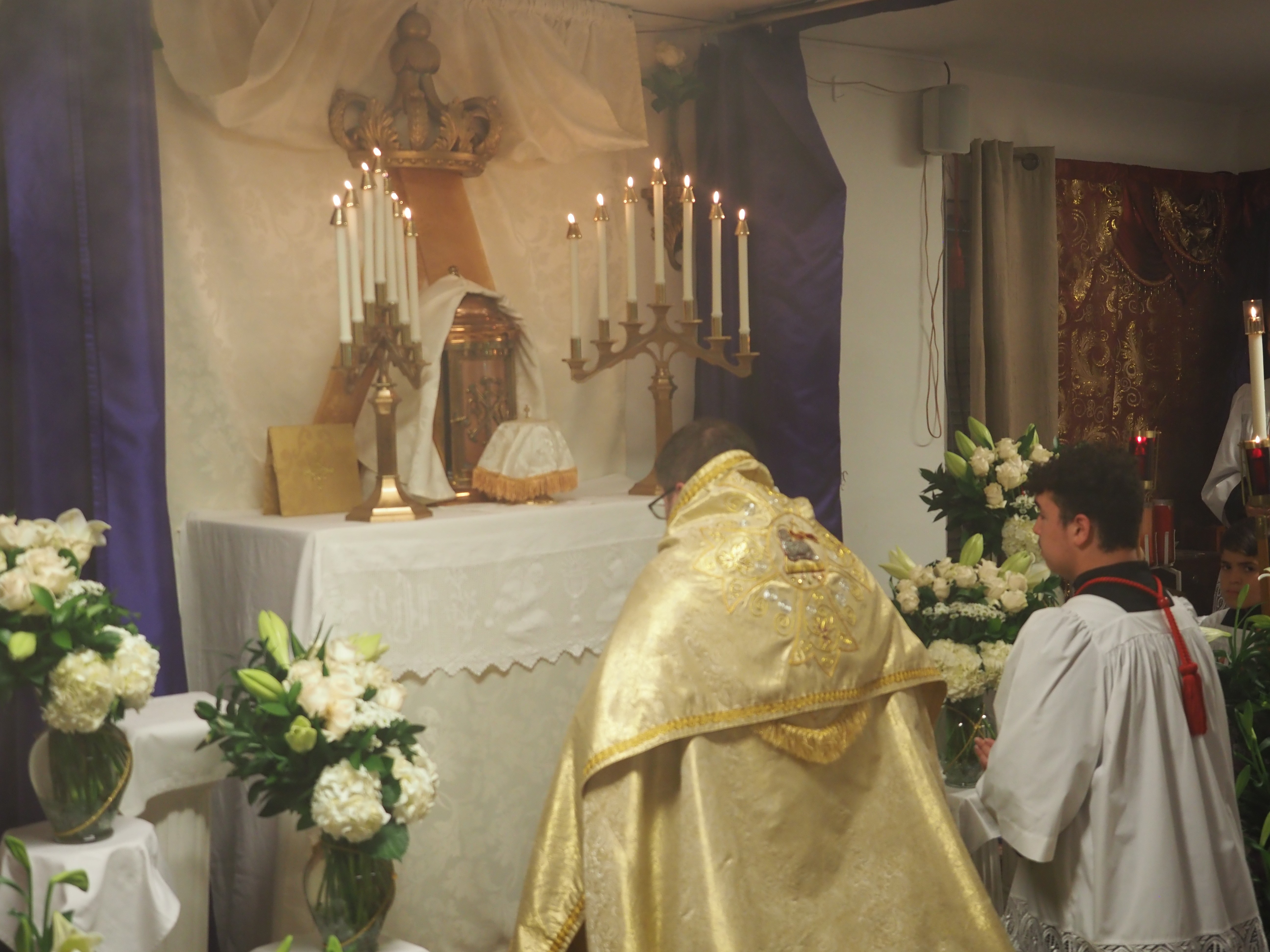 Maundy Thursday and Washing of the Feet 32