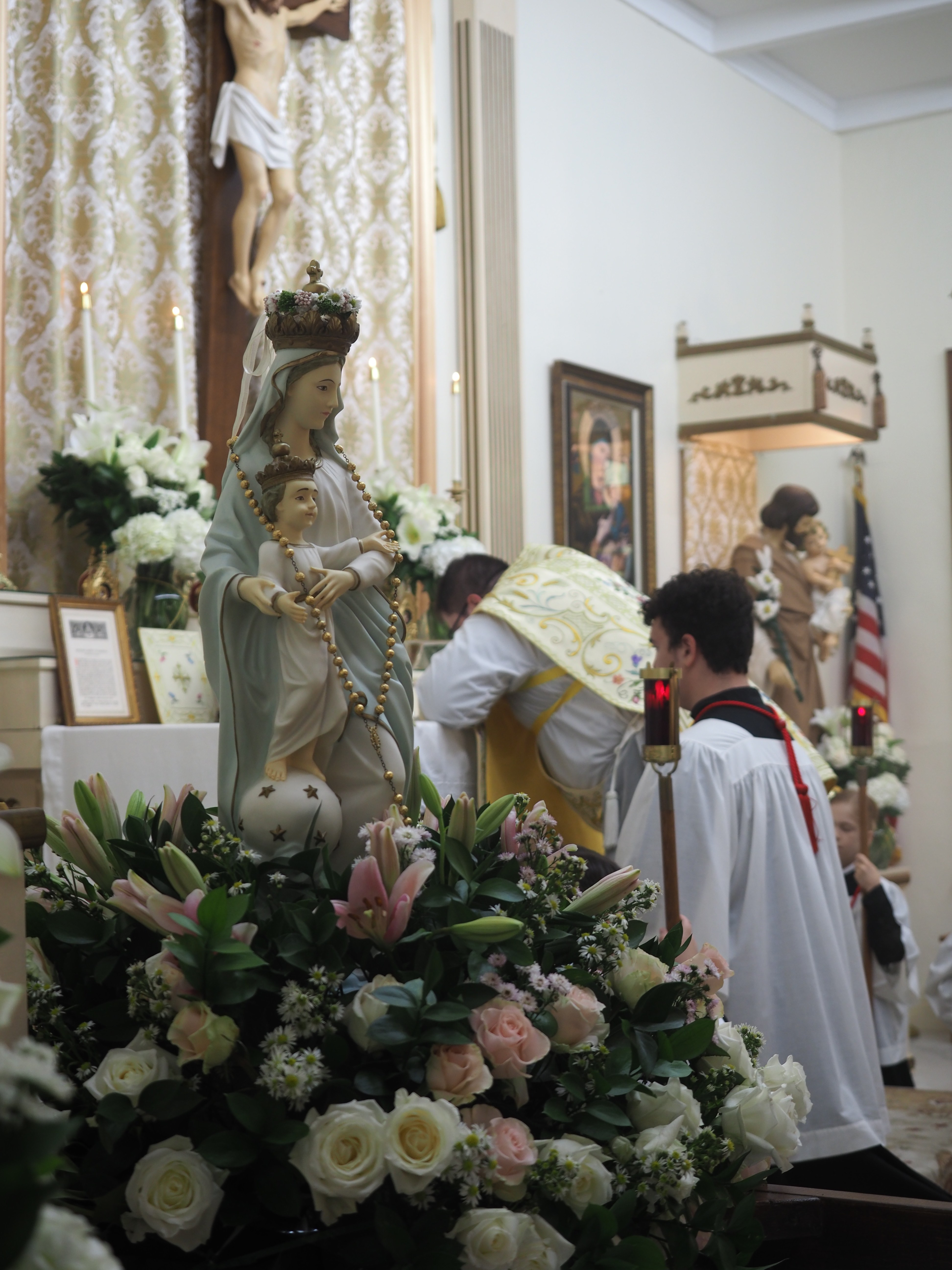 May Crowning with Procession and First Communion 15