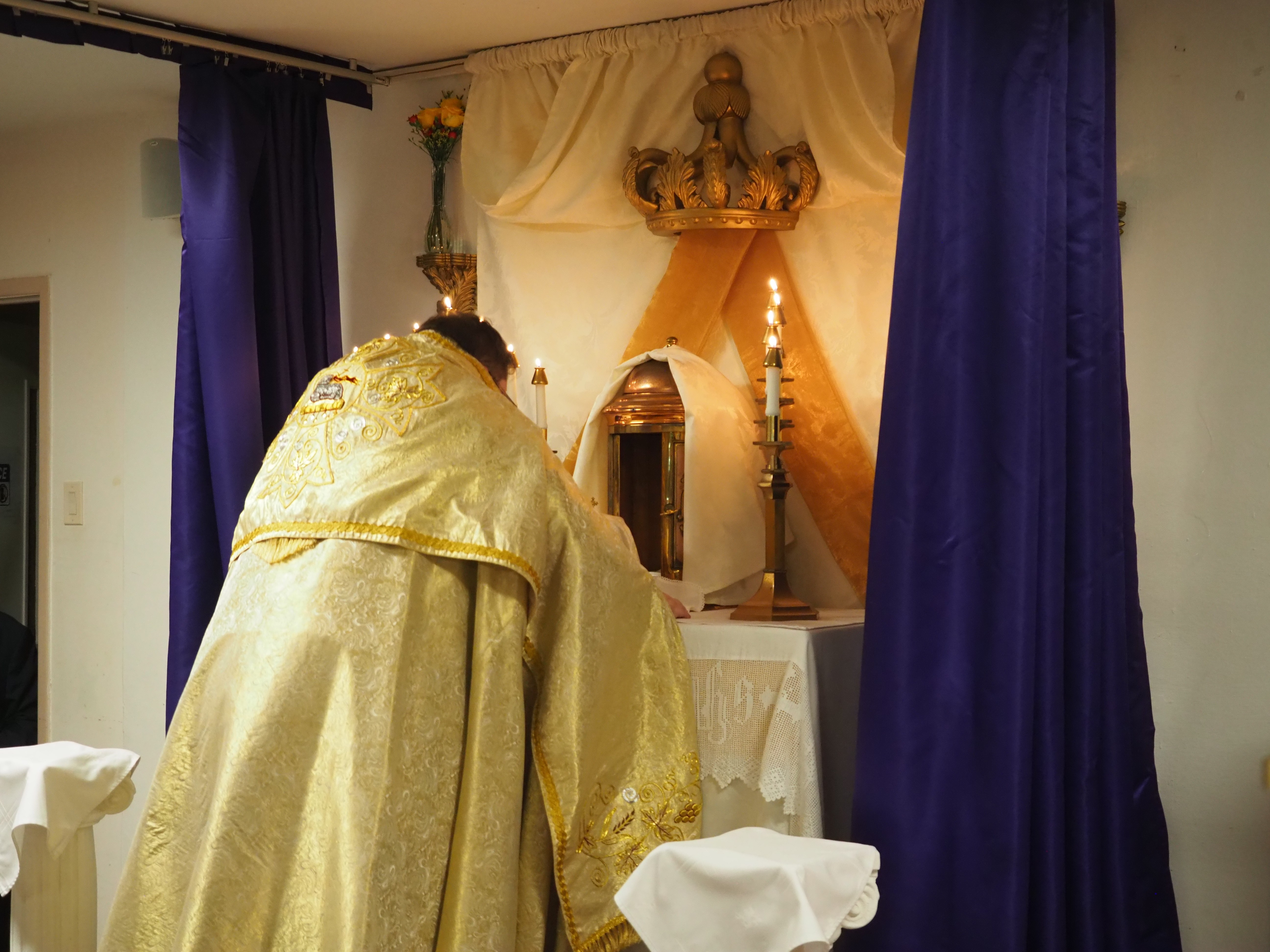 Maundy Thursday and Washing of the Feet 19