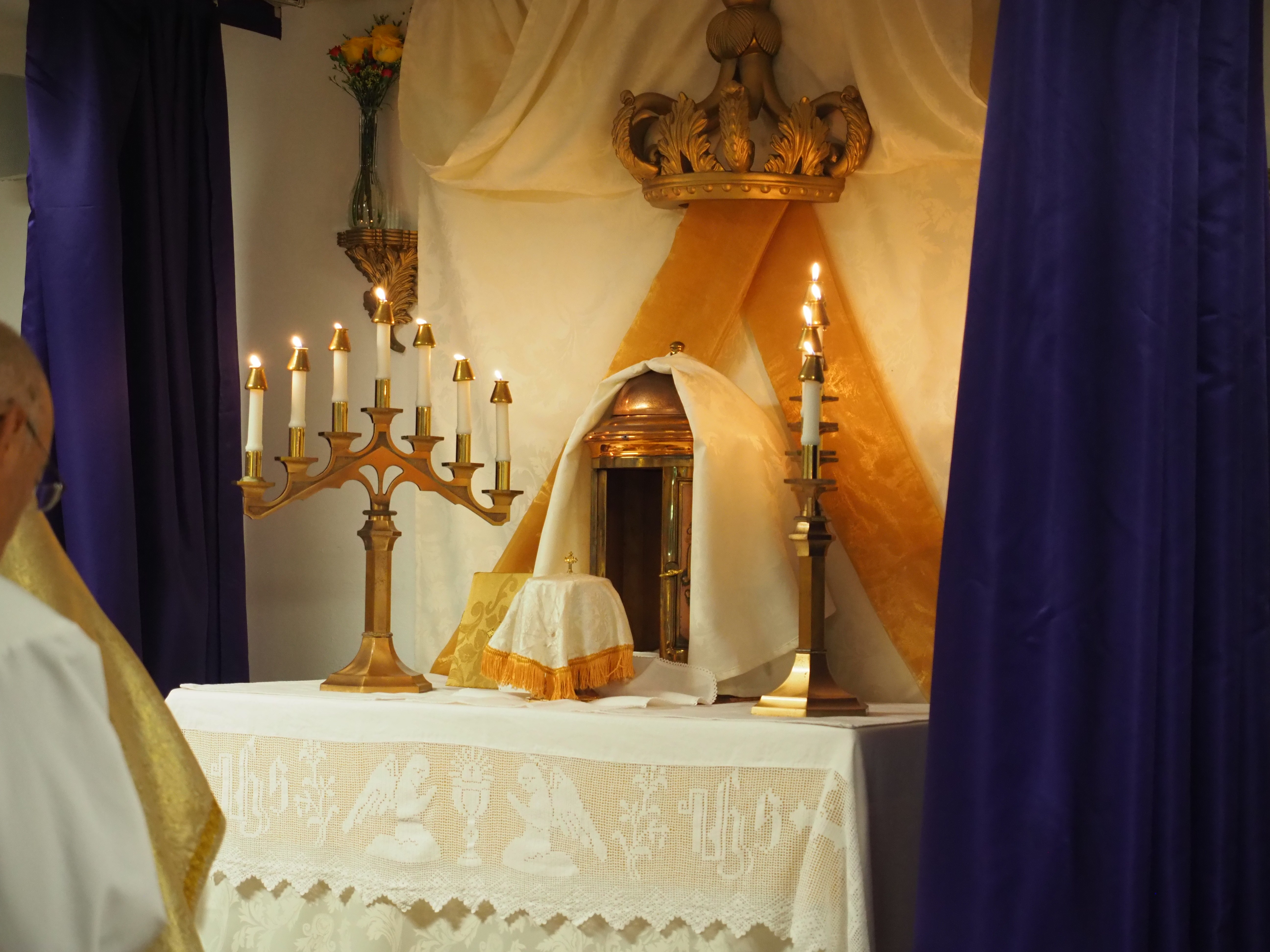 Maundy Thursday and Washing of the Feet 21