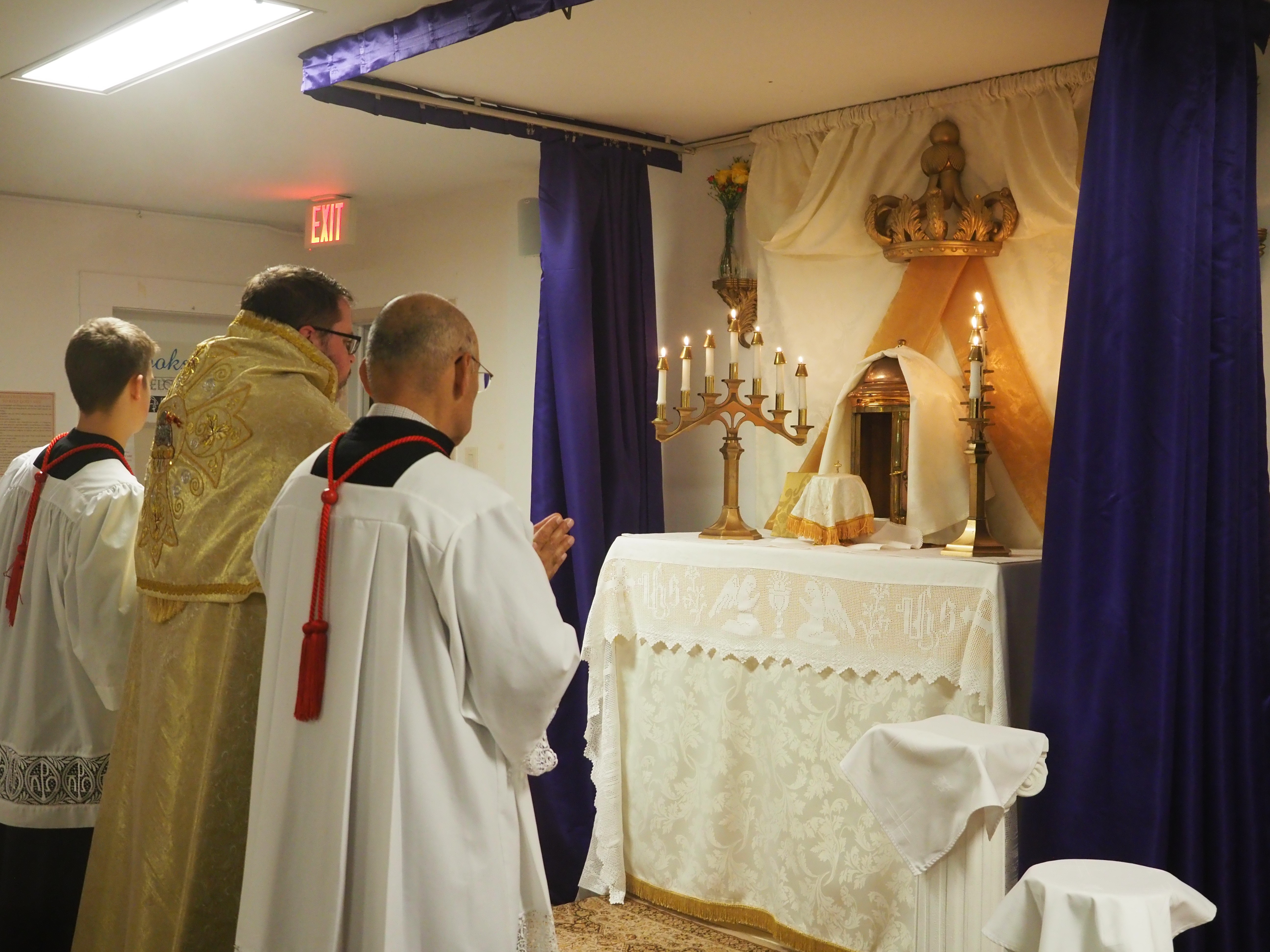 Maundy Thursday and Washing of the Feet 22