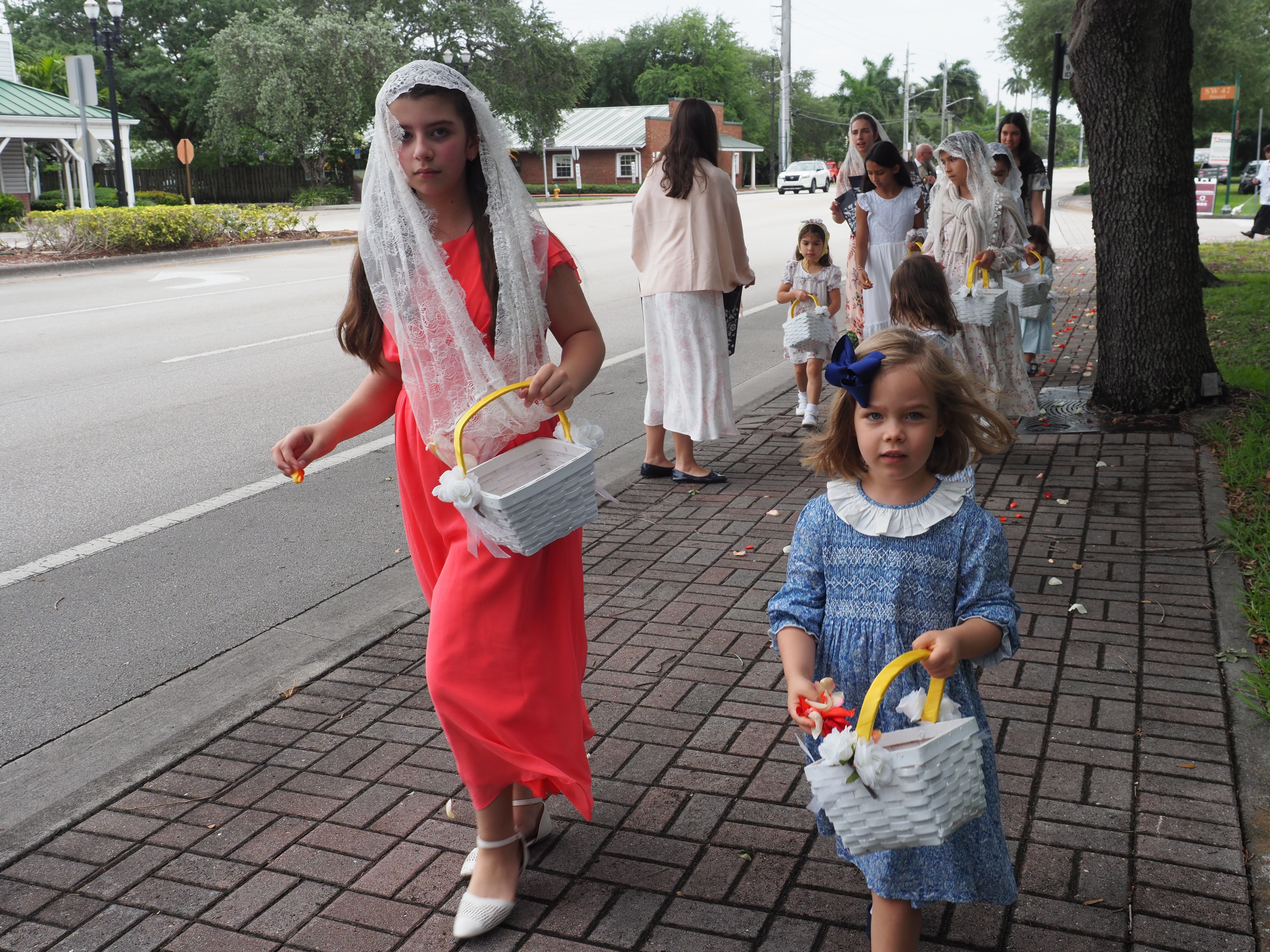 May Crowning of the Blessed Virgin Mary 3