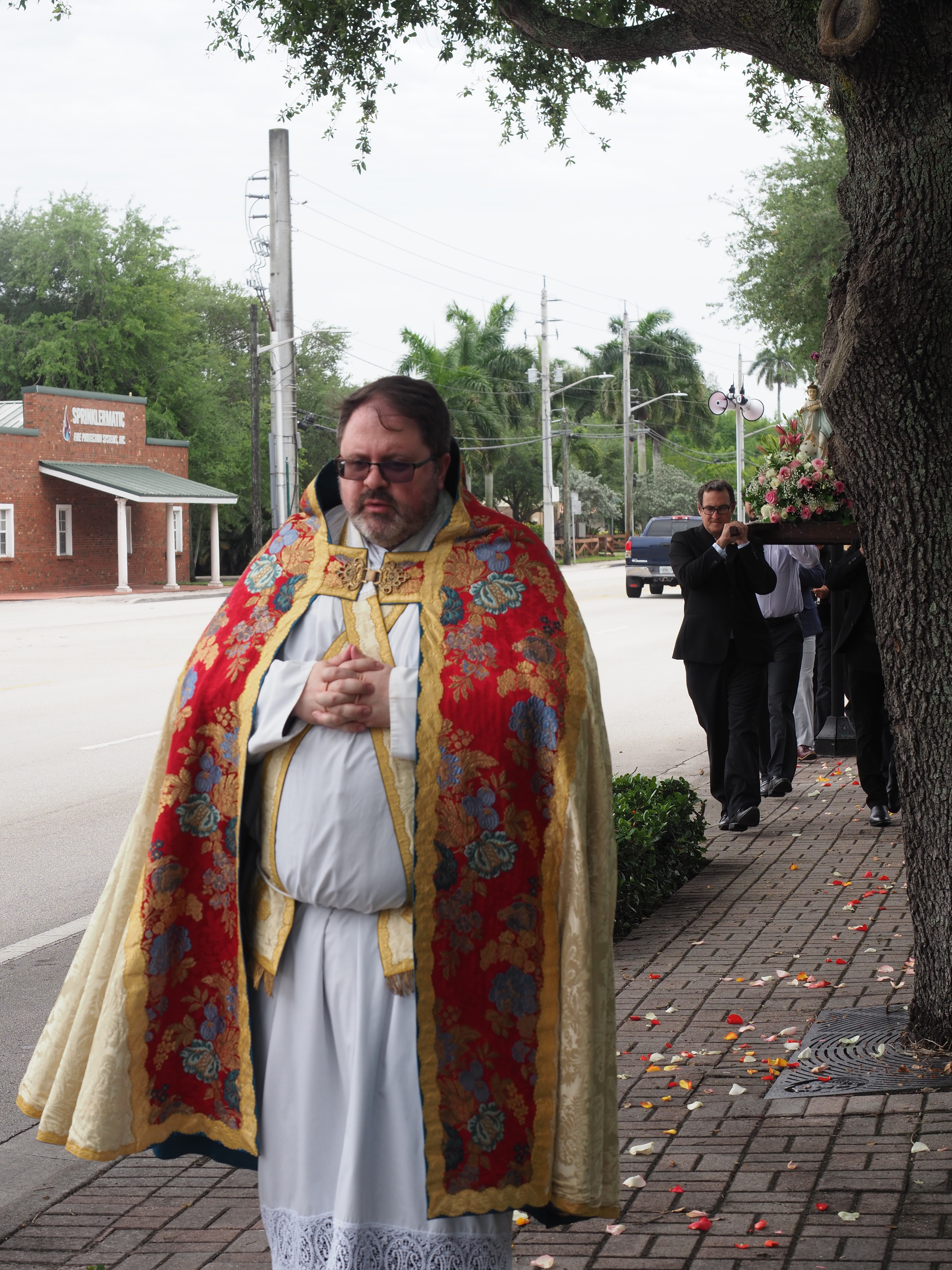 May Crowning of the Blessed Virgin Mary 7
