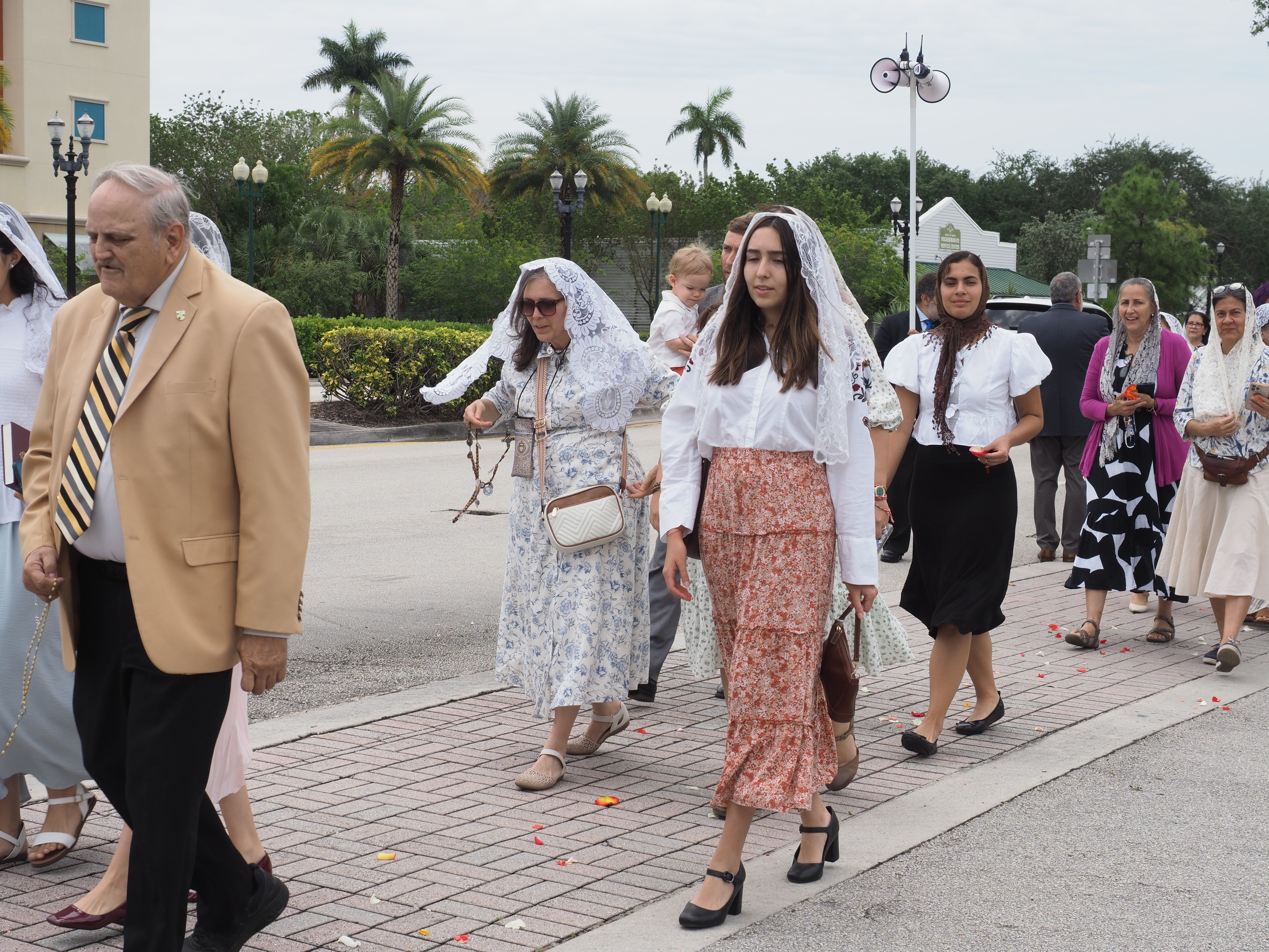 May Crowning of the Blessed Virgin Mary 14