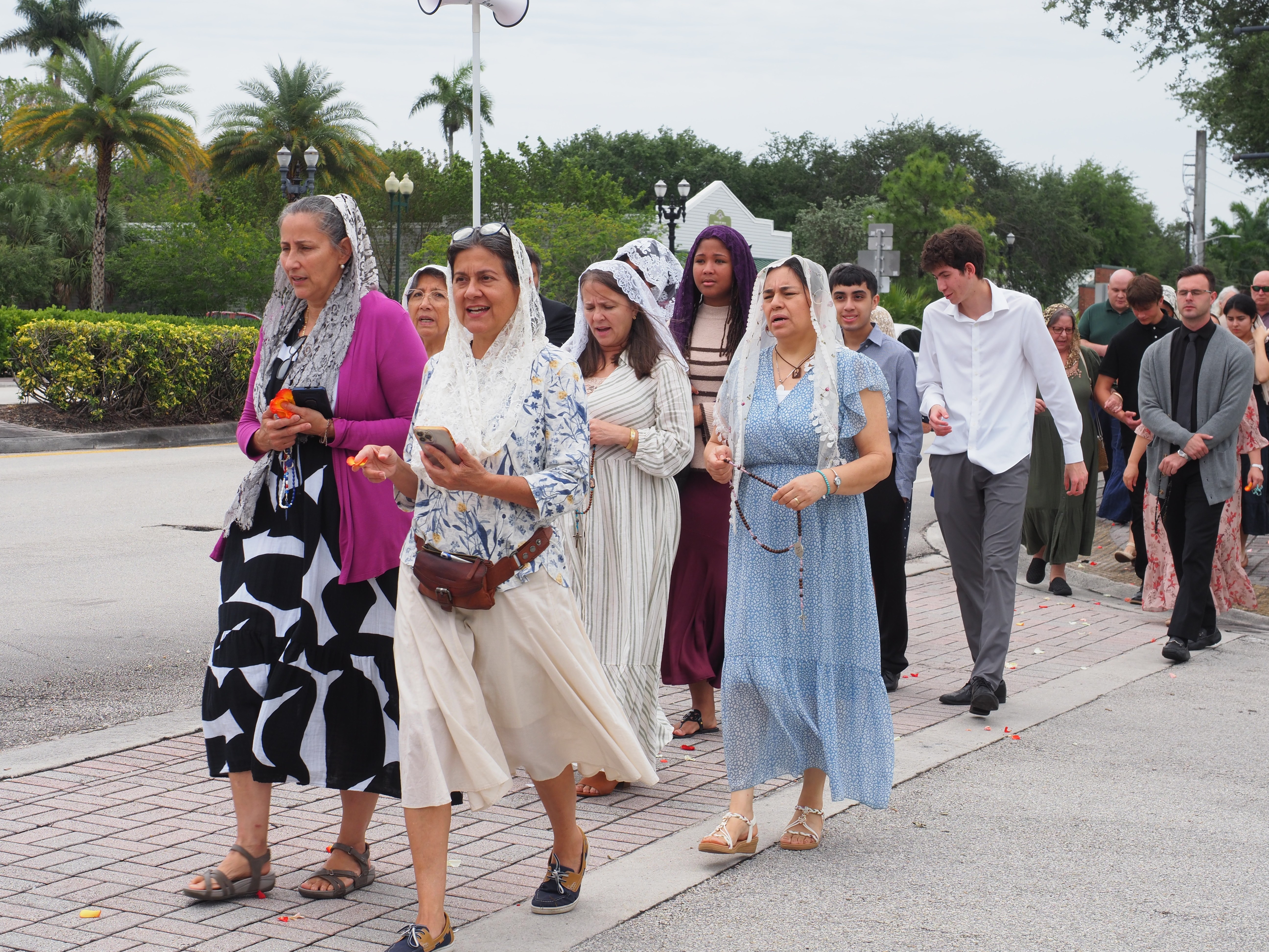 May Crowning of the Blessed Virgin Mary 15