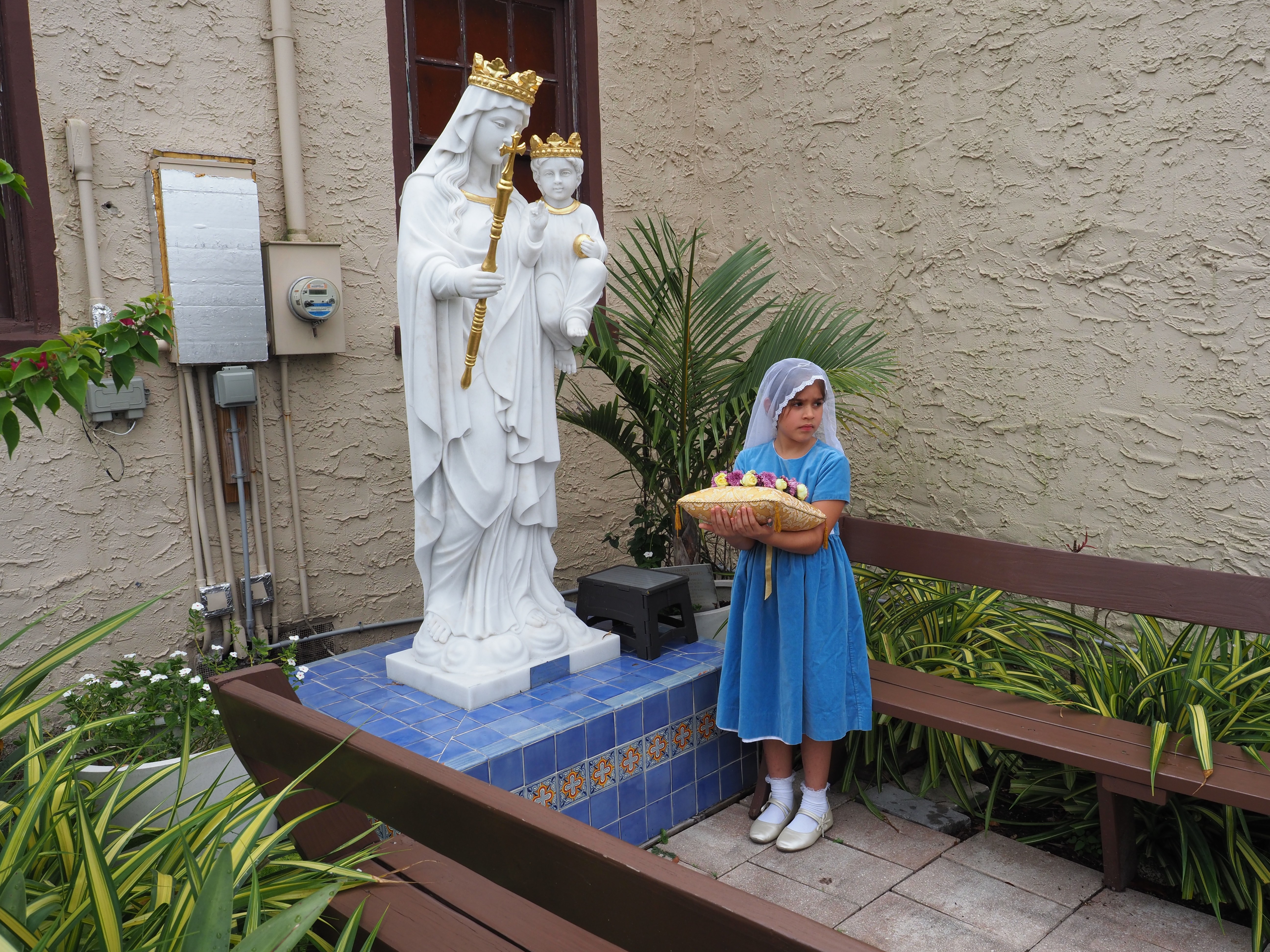 May Crowning of the Blessed Virgin Mary 21