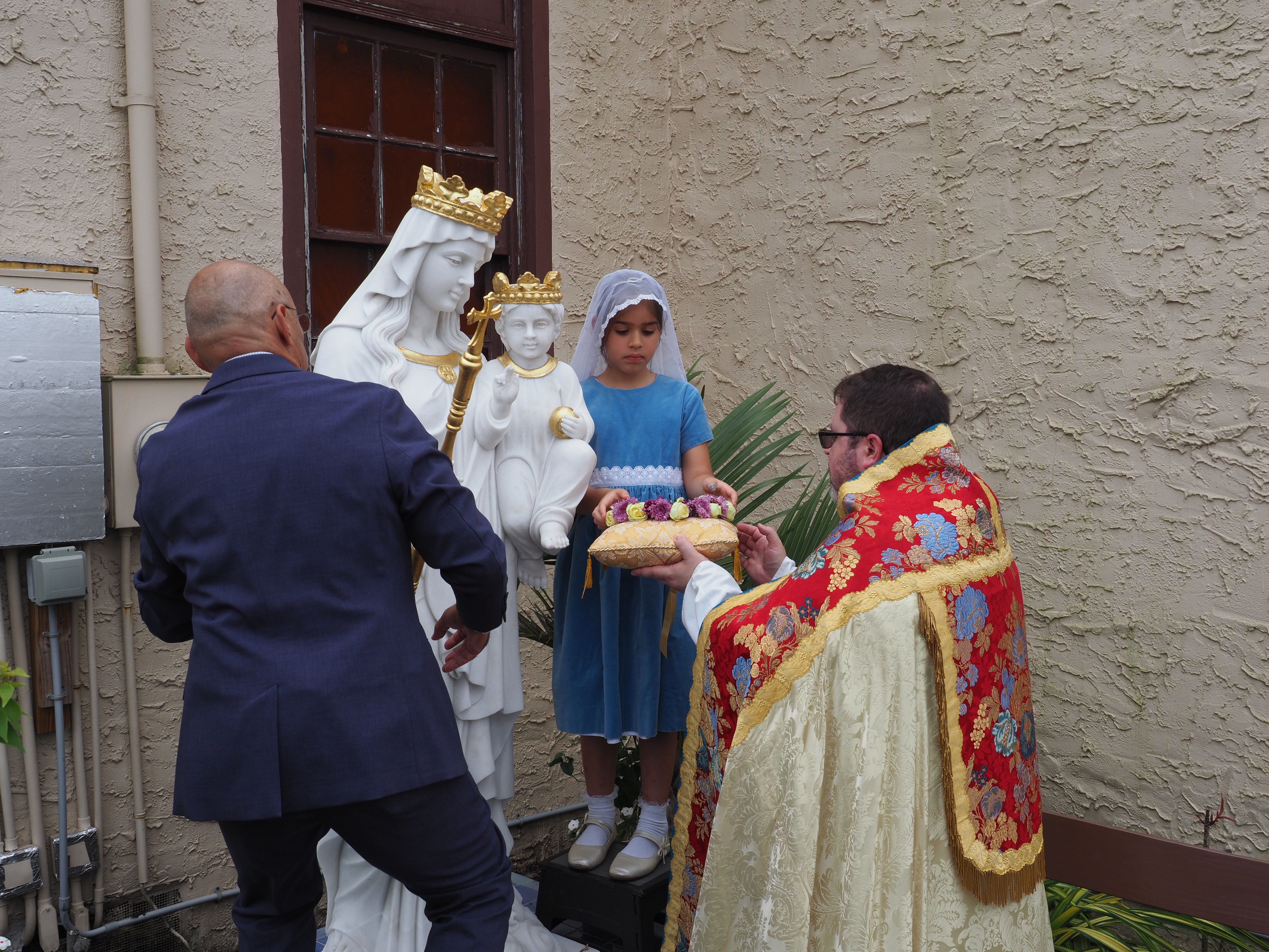 May Crowning of the Blessed Virgin Mary 24