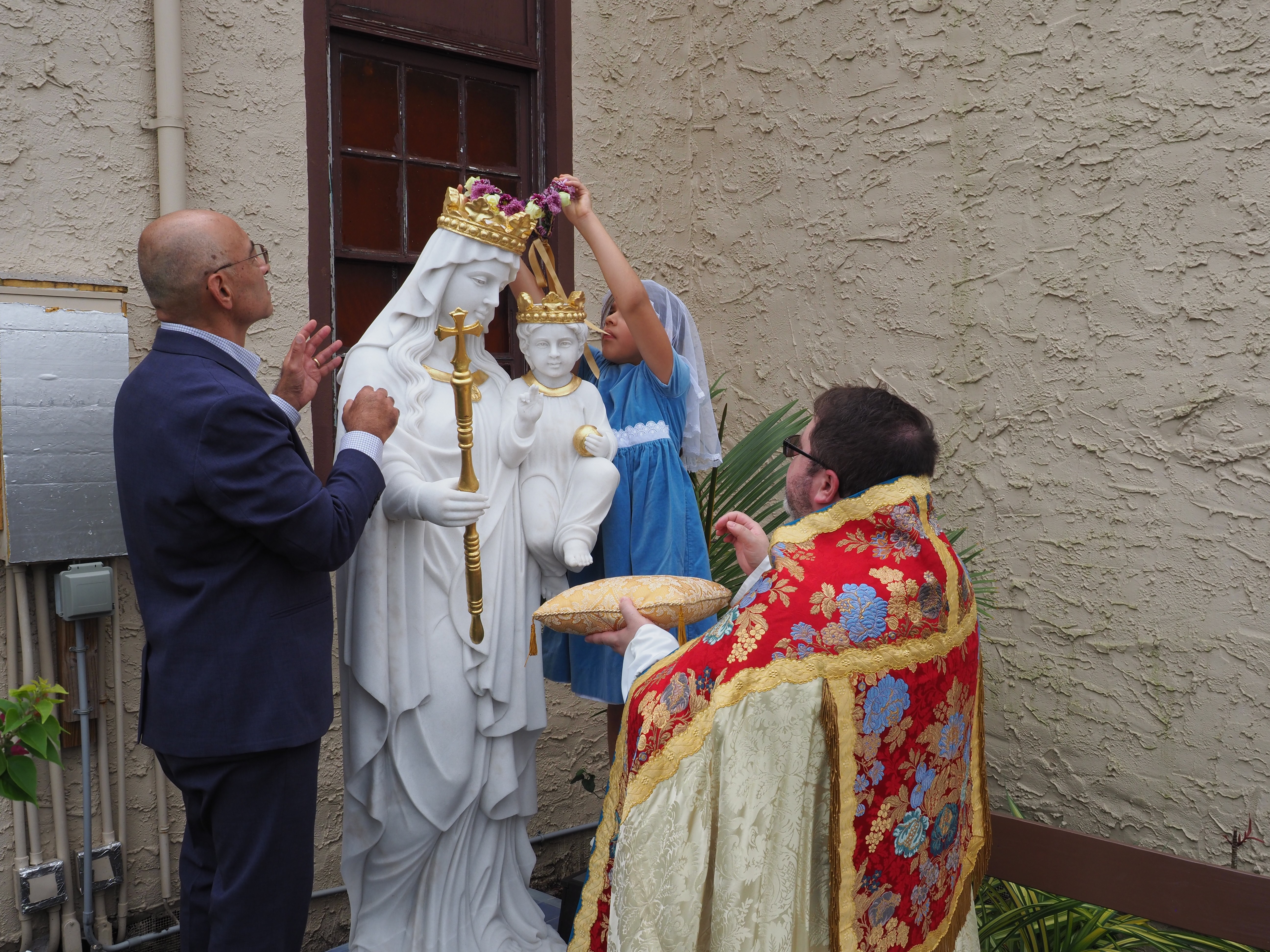 May Crowning of the Blessed Virgin Mary 26