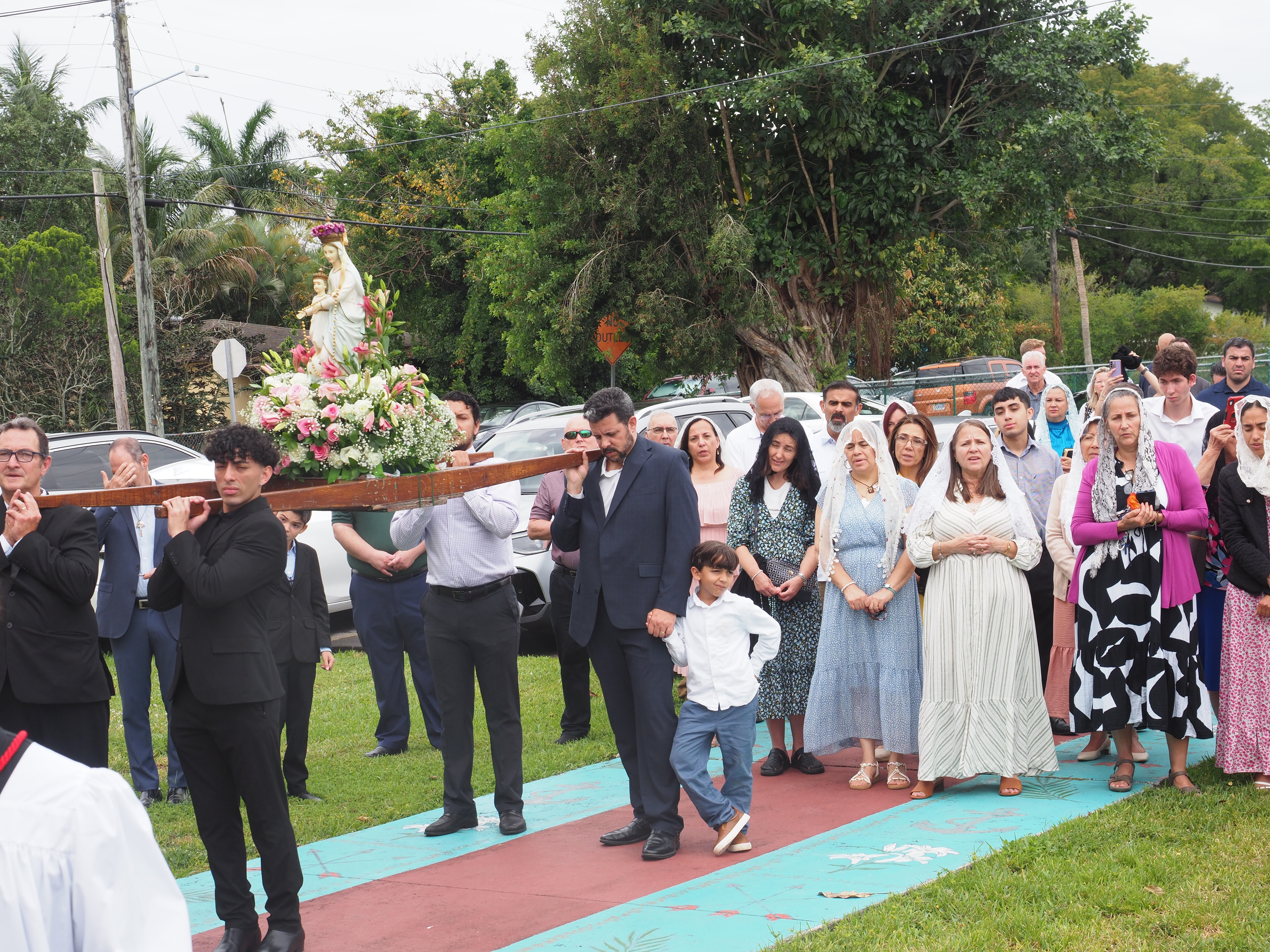 May Crowning of the Blessed Virgin Mary 32