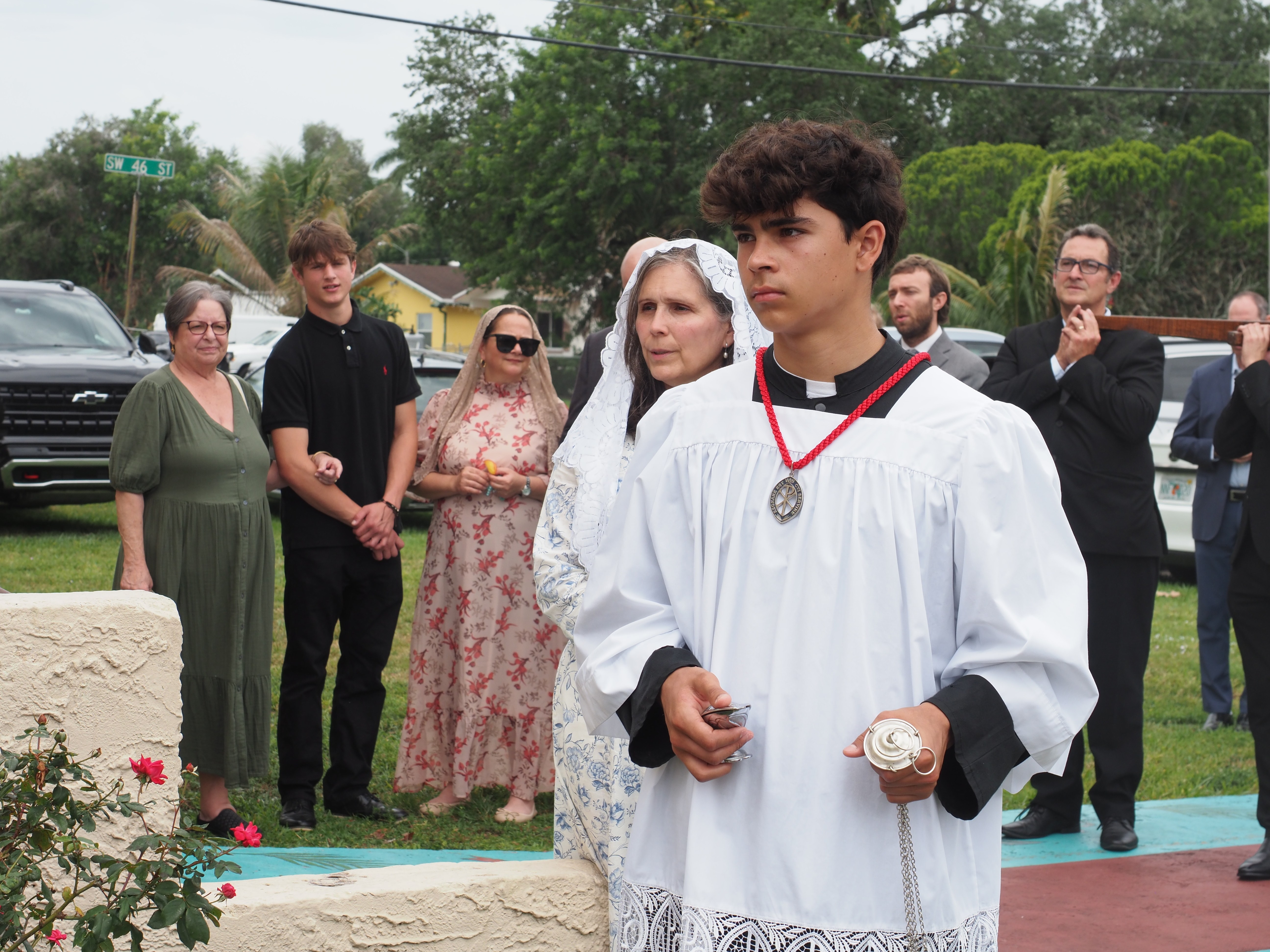 May Crowning of the Blessed Virgin Mary 33